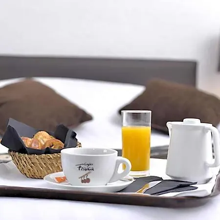 Hotel D'angleterre Hyper-centre 3*