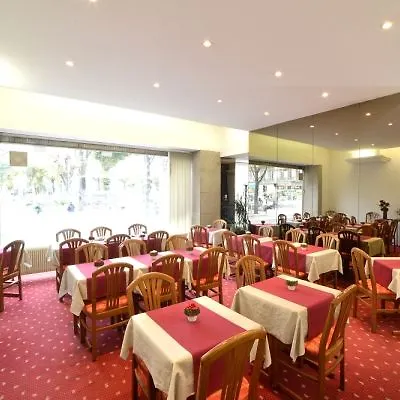 安格勒特里格勒诺布尔中心酒店 3*